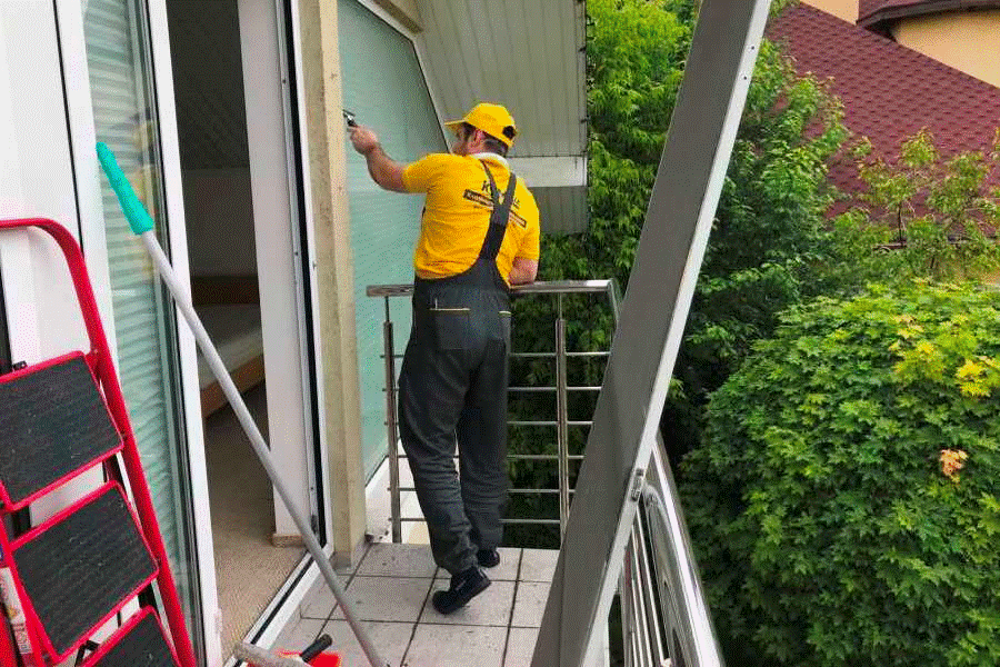 Генеральная уборка на балконе КУМ